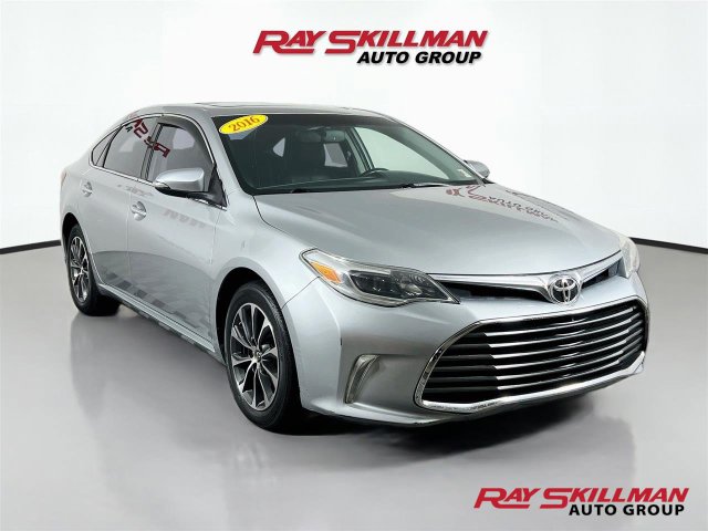 2016 Toyota Avalon XLE Premium FWD photo