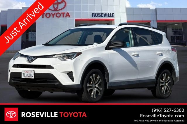 2016 Toyota RAV4 LE AWD photo