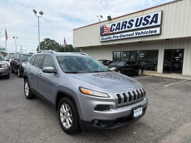2016 Jeep Cherokee Latitude 4WD photo