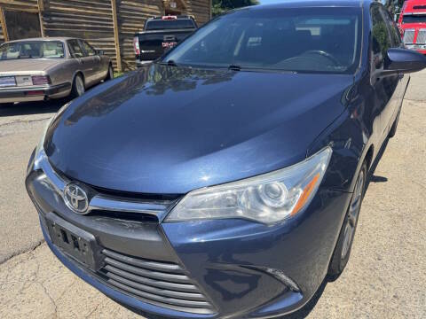 2016 Toyota Camry XLE FWD photo