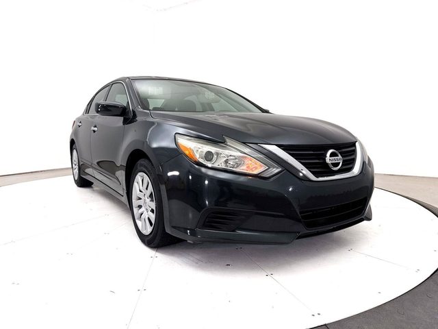 2016 Nissan Altima 2.5 S FWD photo