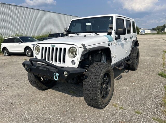 2016 Jeep Wrangler Unlimited Sahara 4WD photo