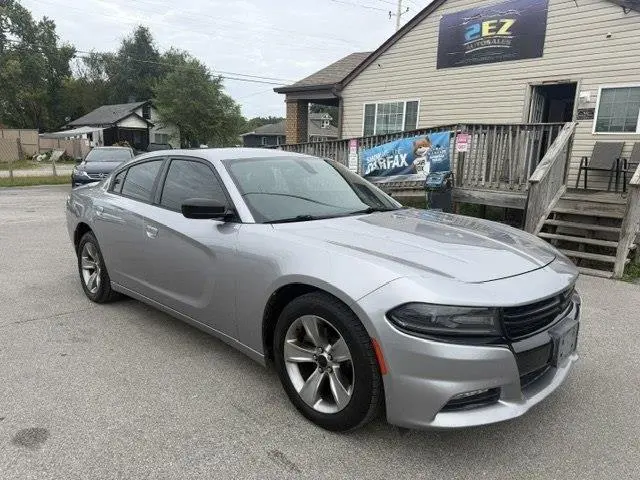 2016 Dodge Charger SXT RWD photo