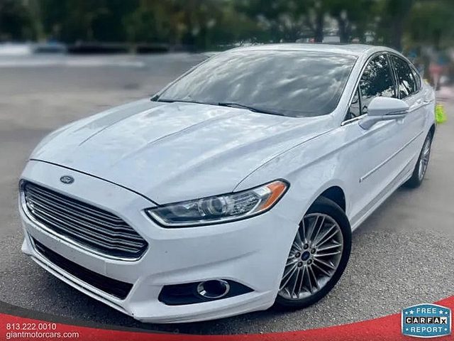 2016 Ford Fusion SE FWD photo
