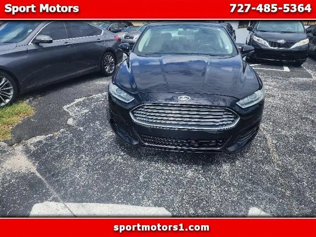 2016 Ford Fusion SE FWD photo