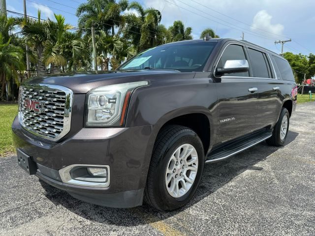 2016 GMC Yukon XL SLE 4WD photo