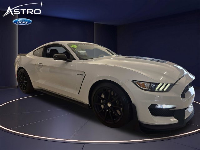 2016 Ford Mustang Shelby GT350 RWD photo