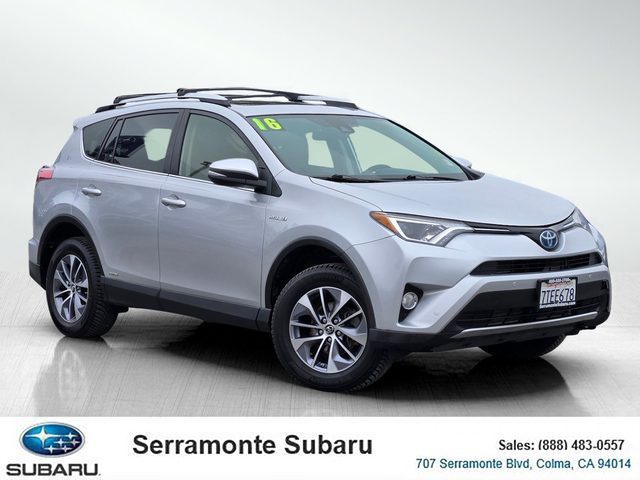 2016 Toyota RAV4 XLE AWD photo