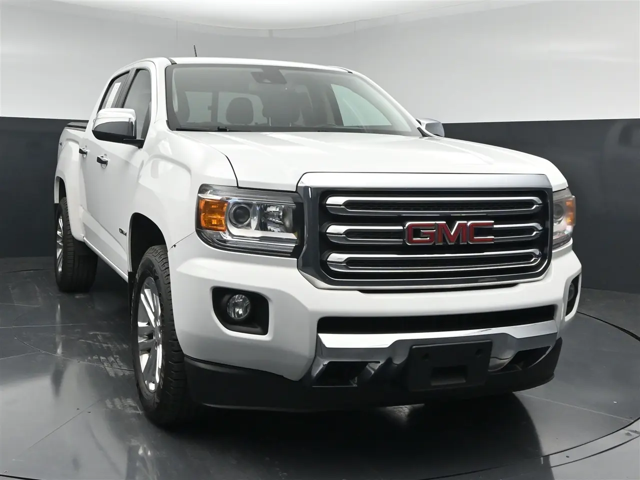 2016 GMC Canyon 4WD SLT 4WD photo