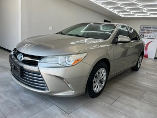 2016 Toyota Camry LE FWD photo