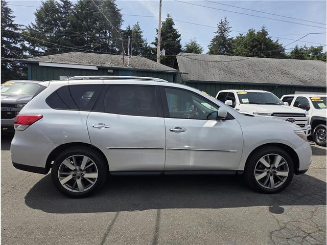2015 Nissan Pathfinder SV 4WD photo