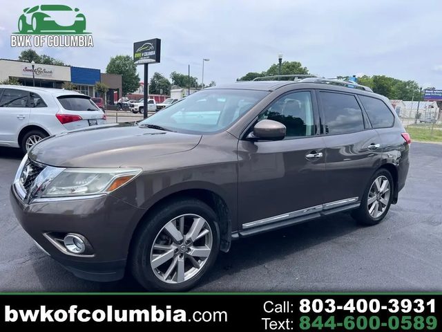 2016 Nissan Pathfinder Platinum FWD photo