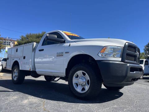 2016 Ram 2500 Tradesman 4WD photo