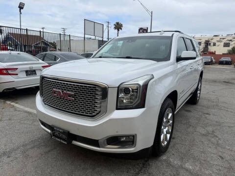 2016 GMC Yukon Denali 4WD photo