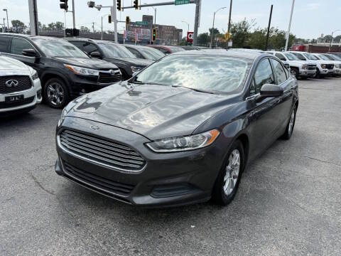2016 Ford Fusion S FWD photo