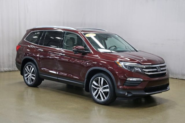 2016 Honda Pilot Touring AWD photo