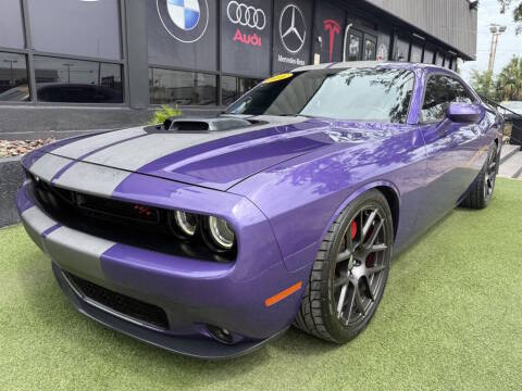 2016 Dodge Challenger R/T Plus Shaker RWD photo