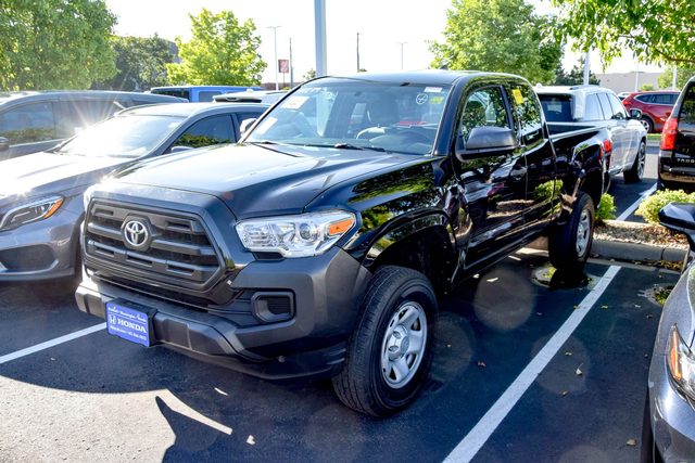 2016 Toyota Tacoma SR 4WD photo
