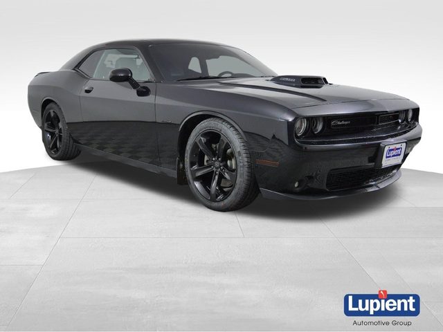 2016 Dodge Challenger R/T Plus Shaker RWD photo