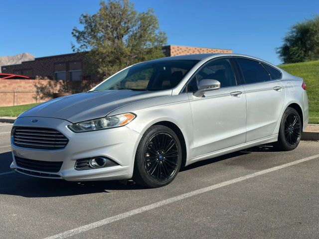 2016 Ford Fusion SE FWD photo