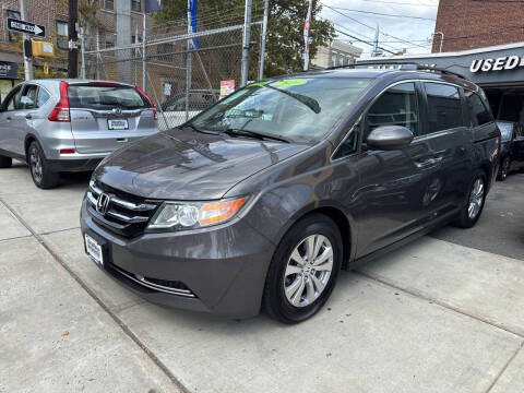 2016 Honda Odyssey SE FWD photo
