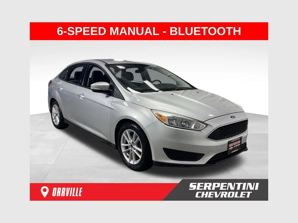 2016 Ford Focus SE FWD photo
