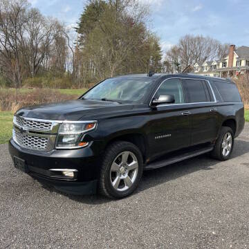 2016 Chevrolet Suburban LT 4WD photo