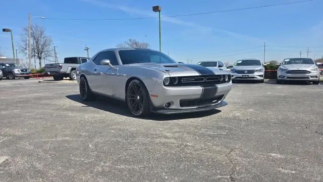2015 Dodge Challenger R/T Scat Pack RWD photo