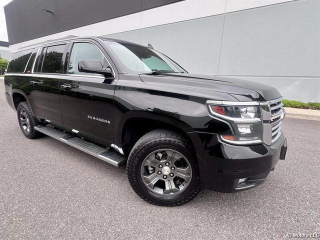 2016 Chevrolet Suburban LT 4WD photo