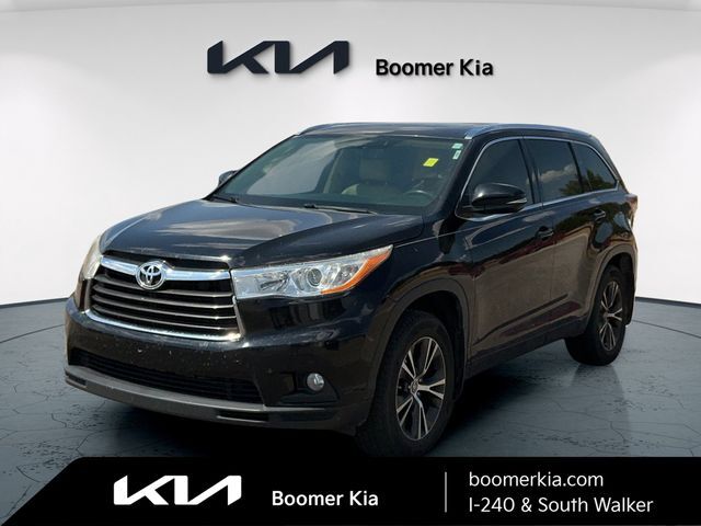 2016 Toyota Highlander XLE AWD photo
