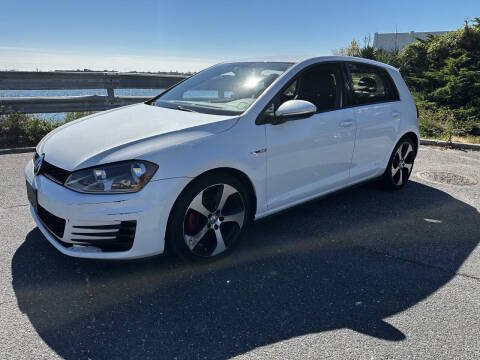 2016 Volkswagen Golf GTI S FWD photo