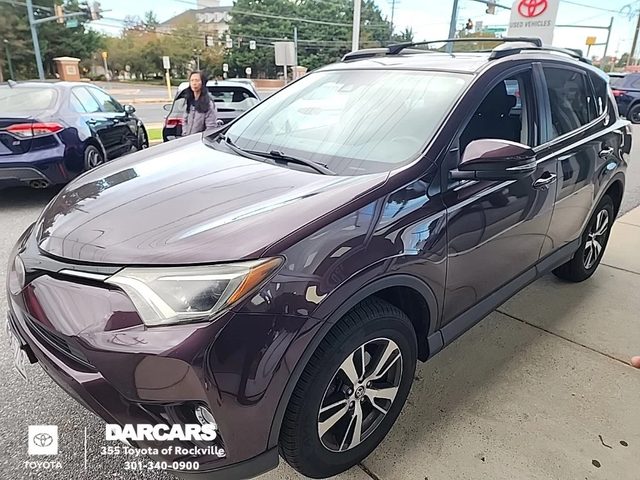 2016 Toyota RAV4 XLE AWD photo