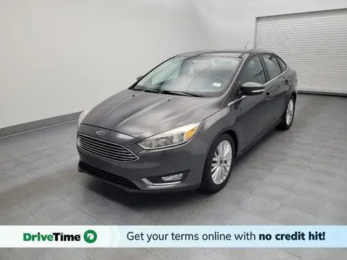 2016 Ford Focus Titanium FWD photo