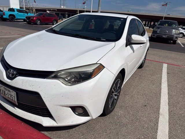 2016 Toyota Corolla LE Plus FWD photo