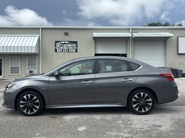 2016 Nissan Sentra SR FWD photo