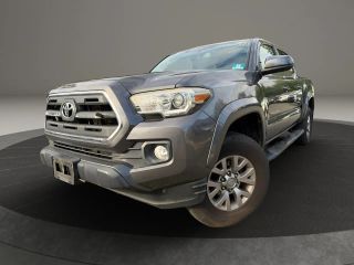 2016 Toyota Tacoma SR5 4WD photo