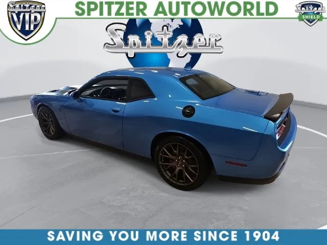 2016 Dodge Challenger SRT Hellcat RWD photo