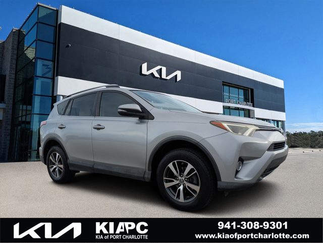 2016 Toyota RAV4 XLE FWD photo