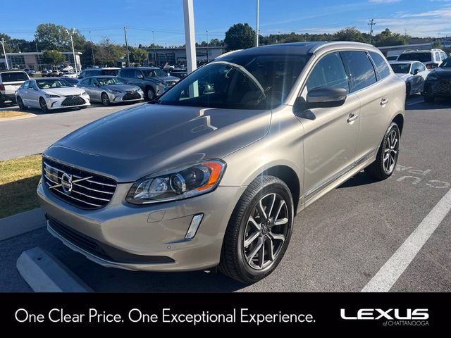 2016 Volvo XC60 T6 Drive-E Platinum AWD photo