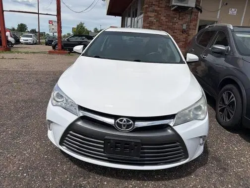 2016 Toyota Camry LE FWD photo