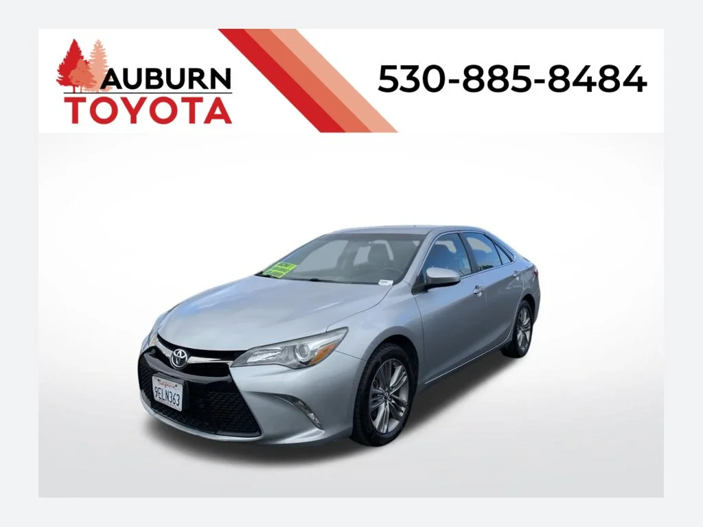 2015 Toyota Camry SE FWD photo