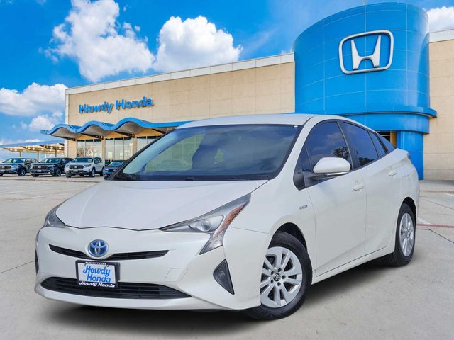 2016 Toyota Prius Two FWD photo