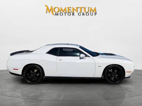 2016 Dodge Challenger R/T Shaker RWD photo