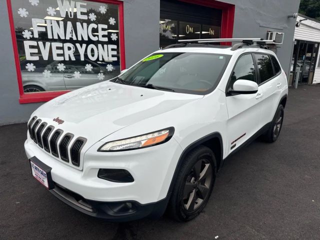 2016 Jeep Cherokee Latitude 4WD photo