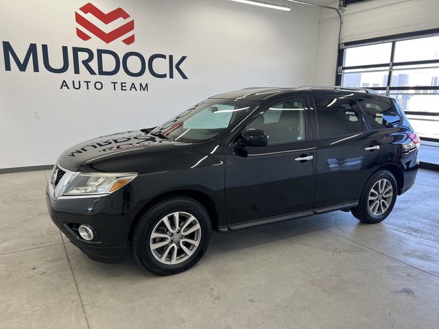 2016 Nissan Pathfinder SV 4WD photo