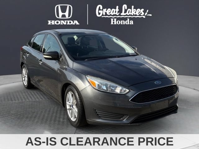 2016 Ford Focus SE FWD photo