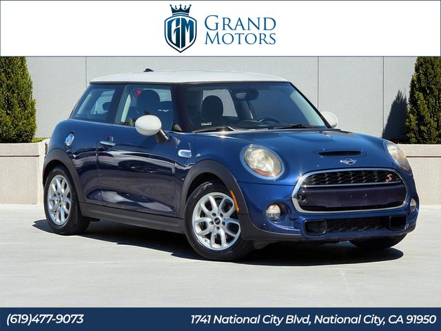 2016 MINI Hardtop 2 Door S FWD photo
