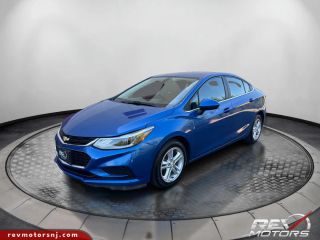 2016 Chevrolet Cruze LT FWD photo