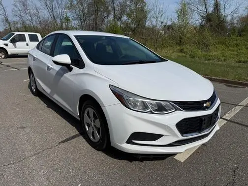 2016 Chevrolet Cruze LS FWD photo
