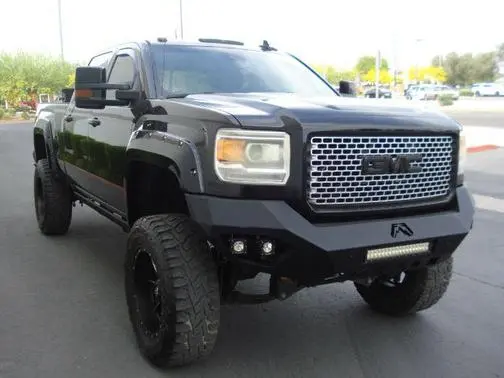 2016 GMC Sierra 2500HD Denali 4WD photo